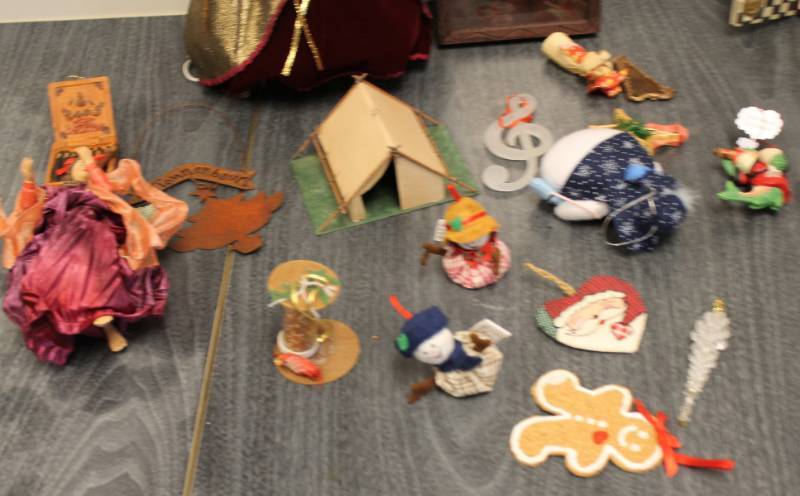 lot 73 image: Christmas Ornaments Lot