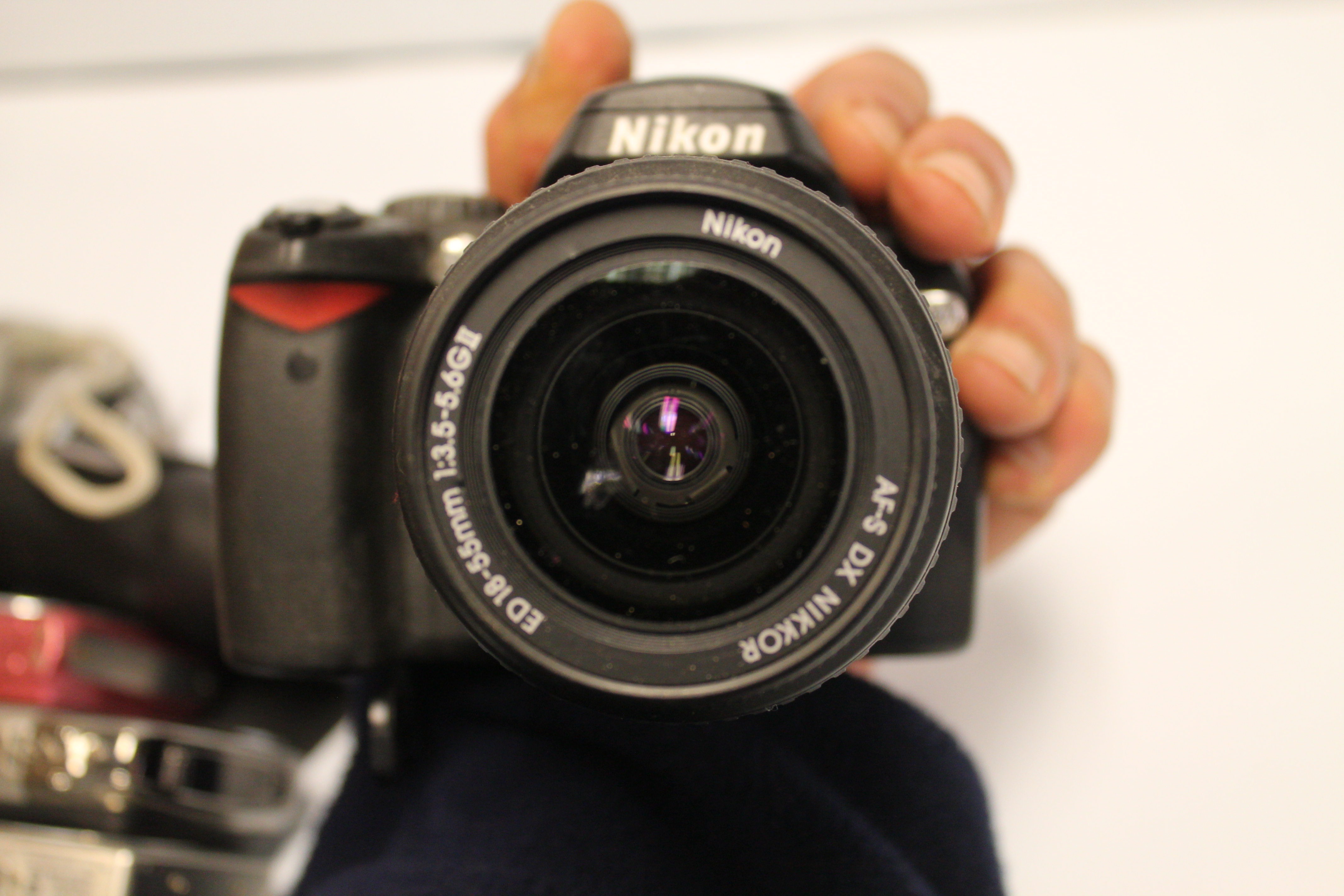 lot 22 image: Nikon Digital Camera Model # D 40 X