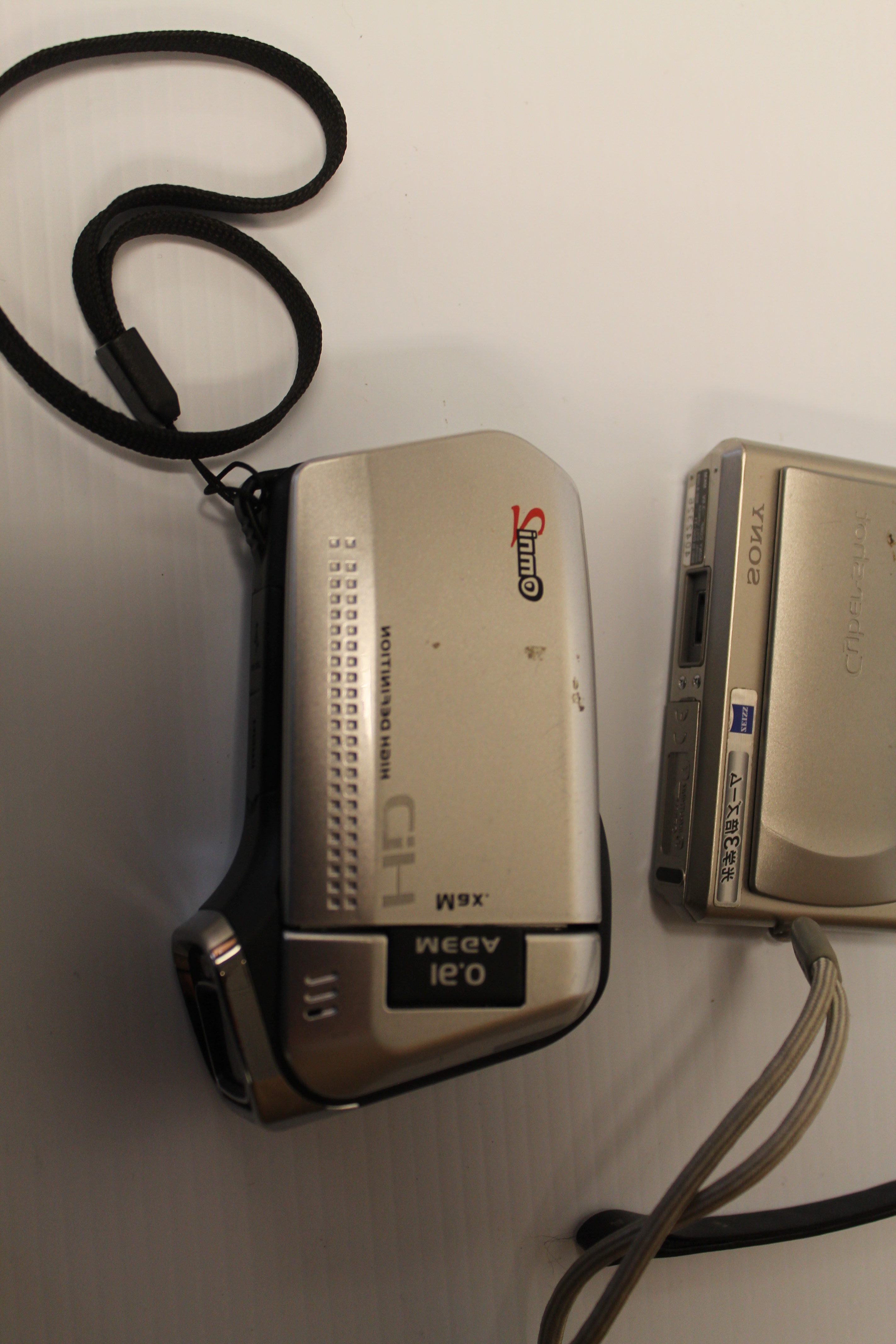 lot 25 image: 3 Digital Camera Lot