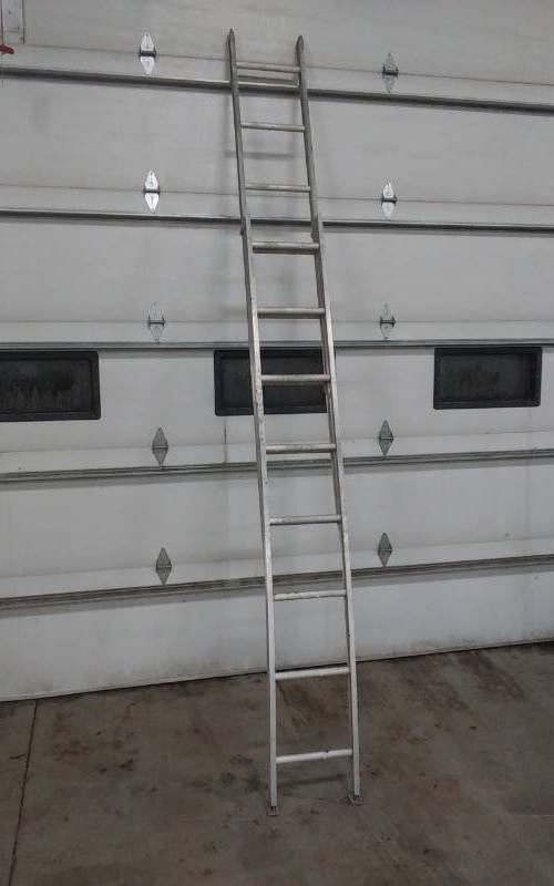 lot 2 image: 16 Ft Aluminum Extension Ladder