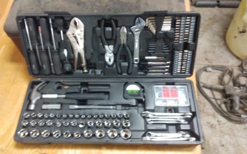 lot 15 image: Street Fleet Tool Set