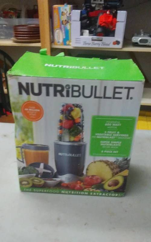 lot 32 image: NEW Nutri-Bullet