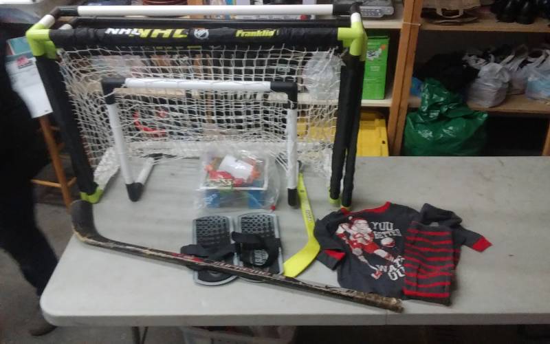 lot 40 image: Play Hockey Nets, Sticks, Table Top Hockey Game