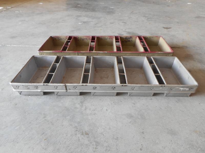 lot 12 image: Bolt Trays