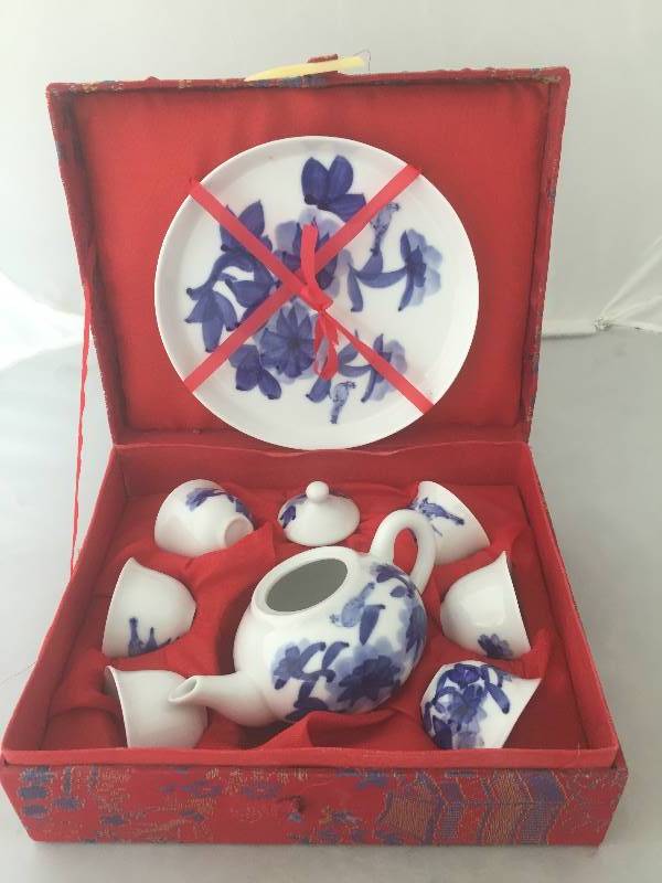 lot 85 image: Asian Style Childs Tea Set in Silk Box
