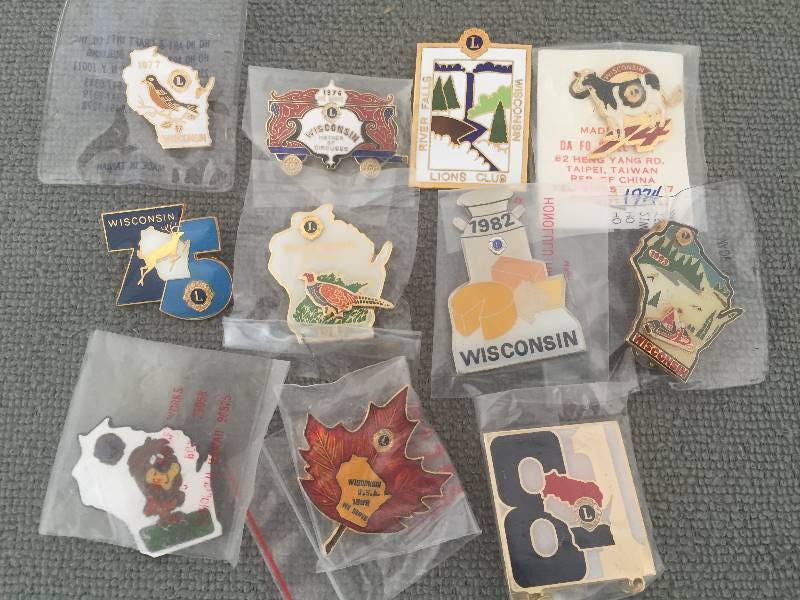 lot 100 image: Qty 11 NOS Wisconsin Lions Pins