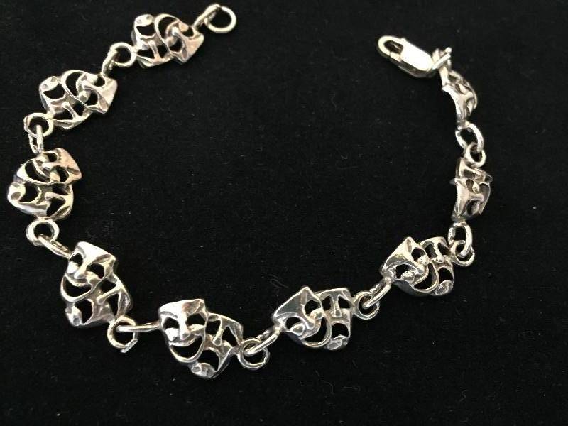 lot 31 image: Sterling Silver Drama Face Bracelet 7.25