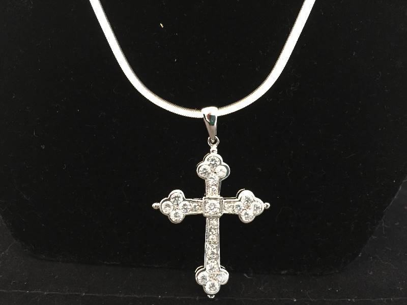 lot 32 image: Sterling Silver Necklace & Cross Pendant