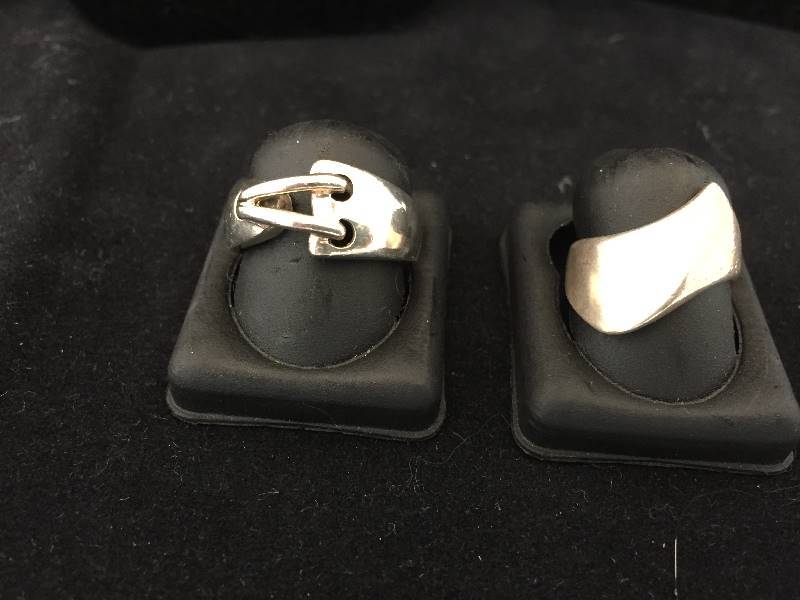 lot 69 image: 2 Sterling Silver Rings