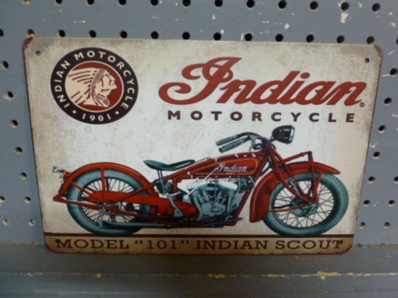 lot 10 image: Sign