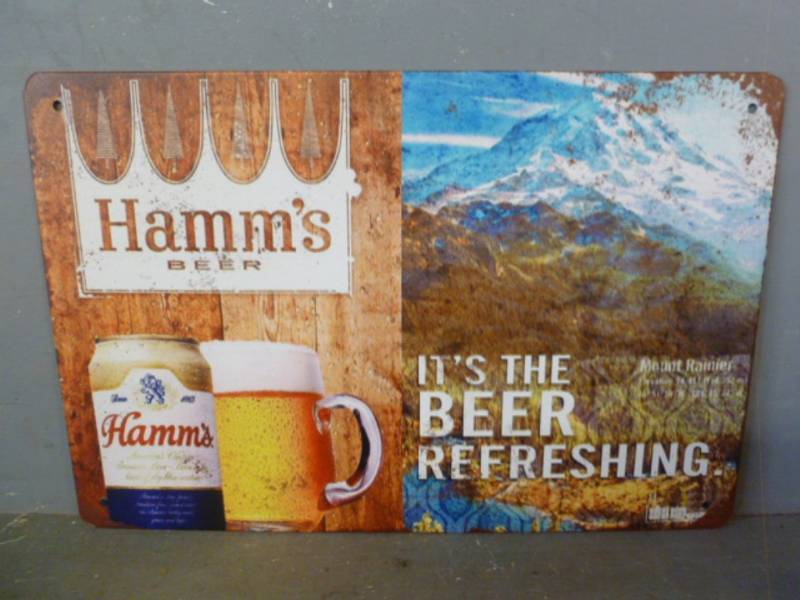 lot 51 image: Sign