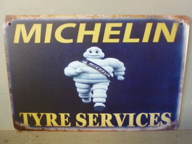 lot 54 image: Sign