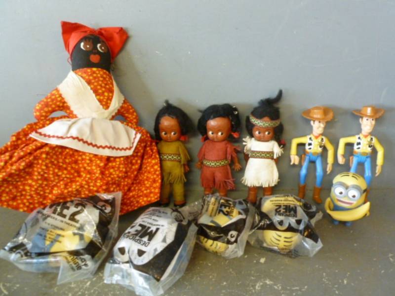 lot 98 image: Collector Toys