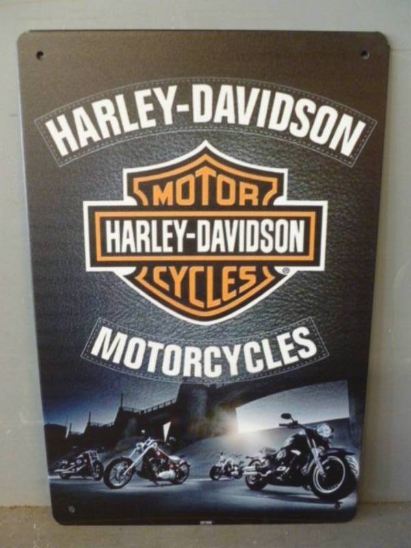 lot 102 image: Sign
