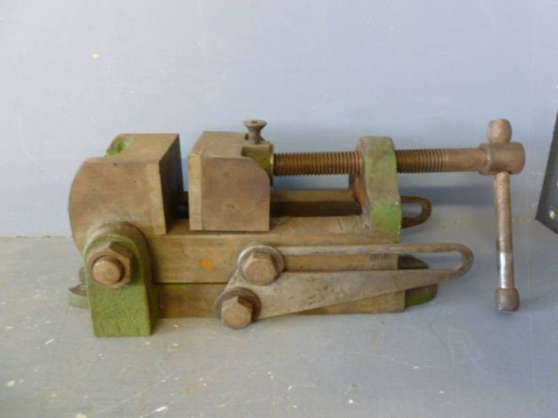 lot 138 image: Specialty Vise