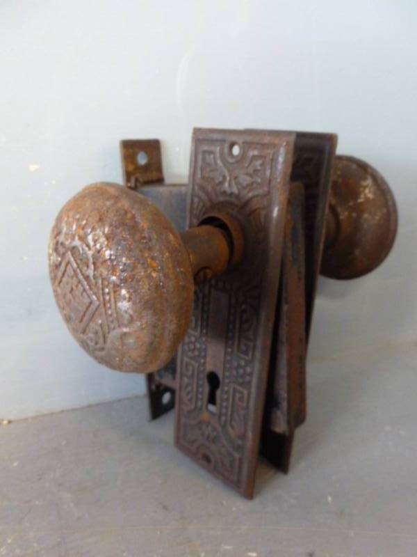 lot 140 image: Antique Doorknob