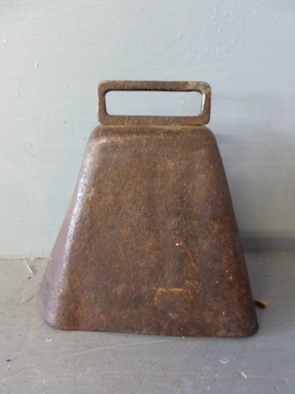 lot 144 image: Vintage Sheep Bell
