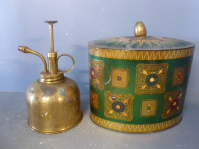 lot 164 image: Vintage Brass Mister
