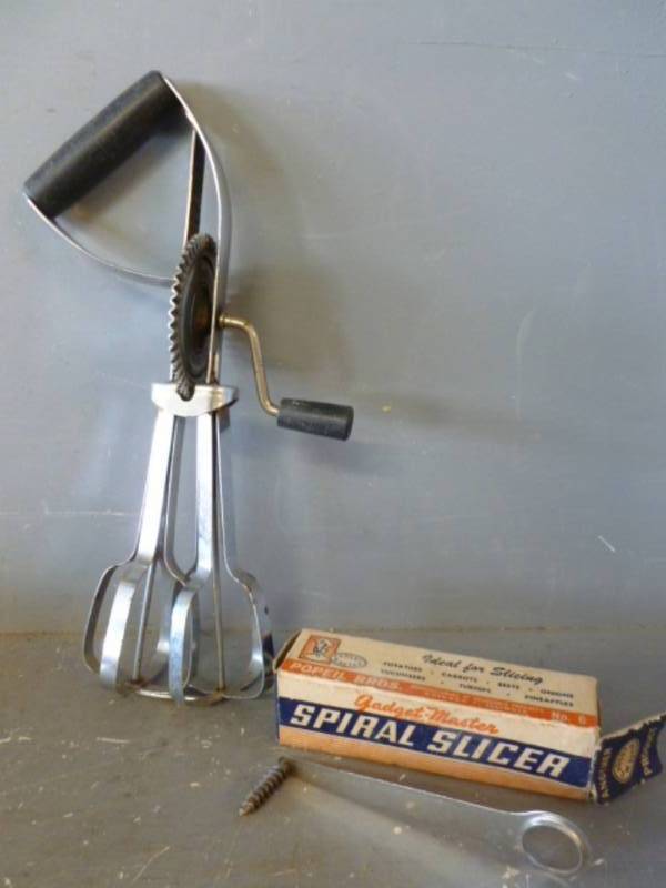 lot 167 image: Vintage Kitchen