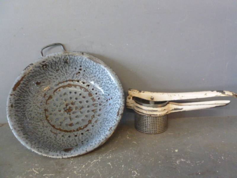 lot 169 image: Vintage Kitchen