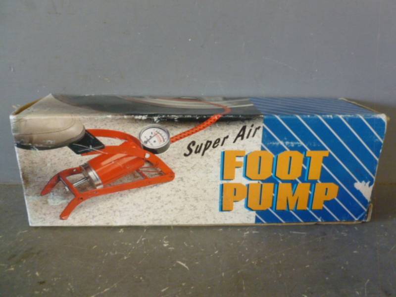 lot 198 image: Air Pump