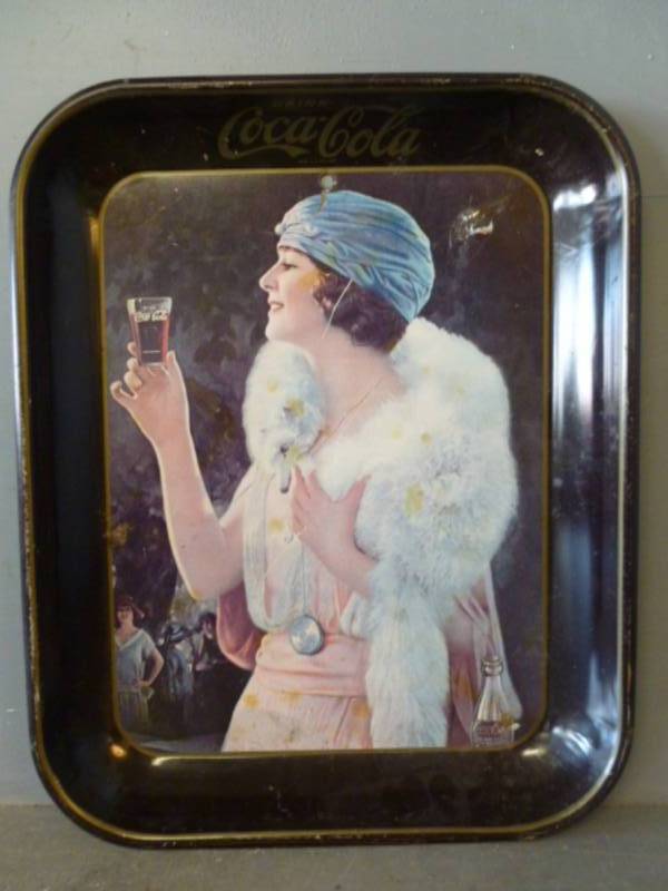 lot 208 image: Vintage Coca-Cola Tray