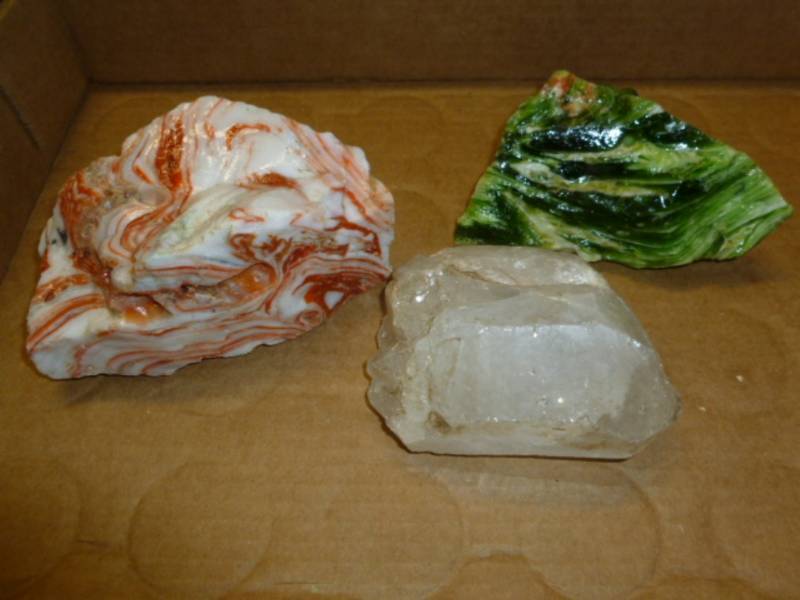 lot 236 image: Collector Rock