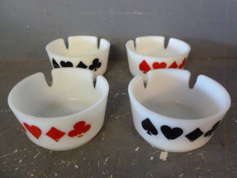 lot 237 image: Vintage Ashtray Set