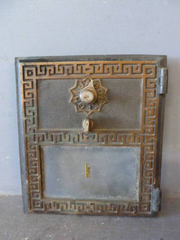 lot 268 image: Vintage Post Office Box Door