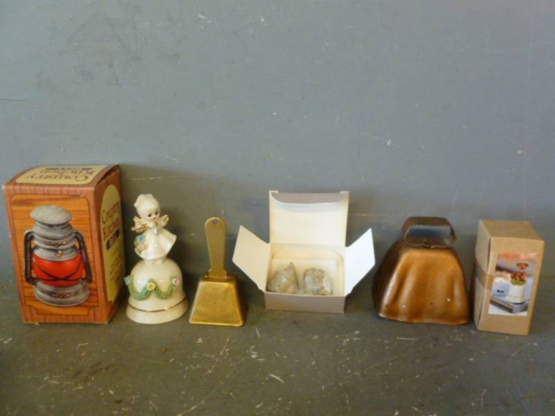 lot 272 image: Collector Bells