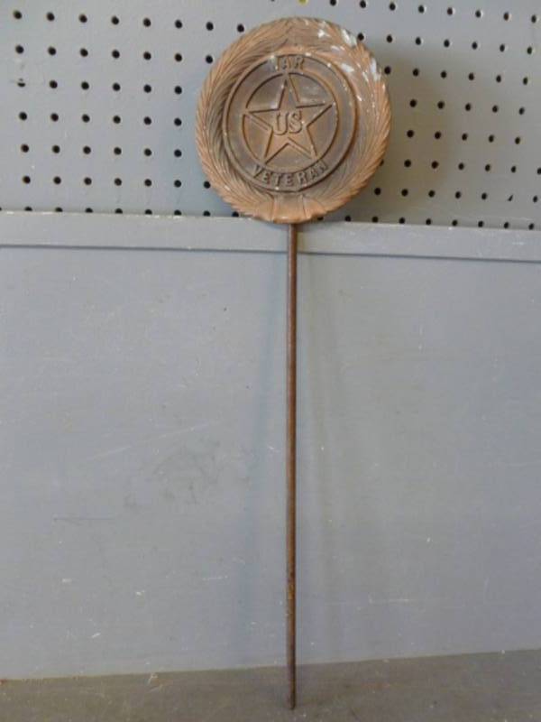 lot 277 image: Vintage Item