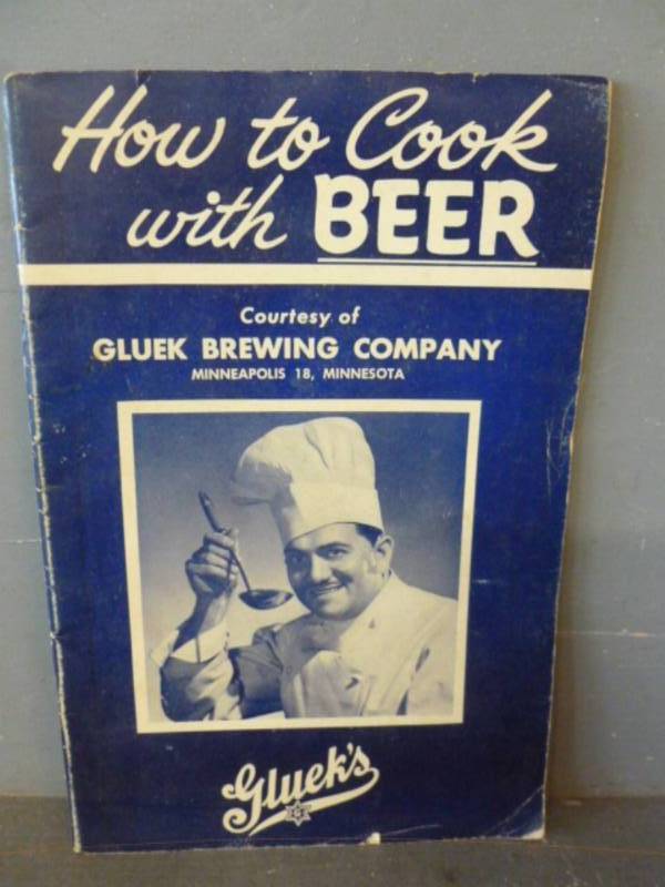 lot 284 image: Vintage Gluek Beer Booklet