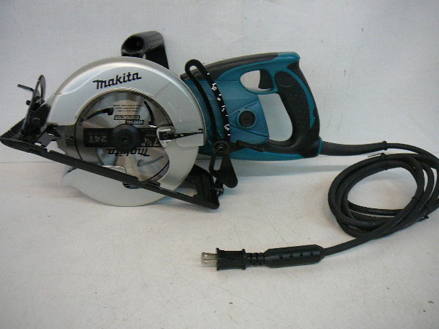 lot 46 image: Makita 7 14 Hypoid Saw