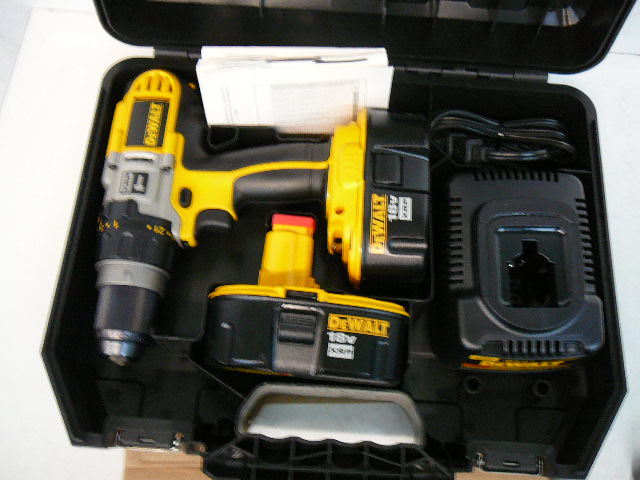 lot 54 image: DeWALT 18v XRP 12 Hammer DrillDrillDriver