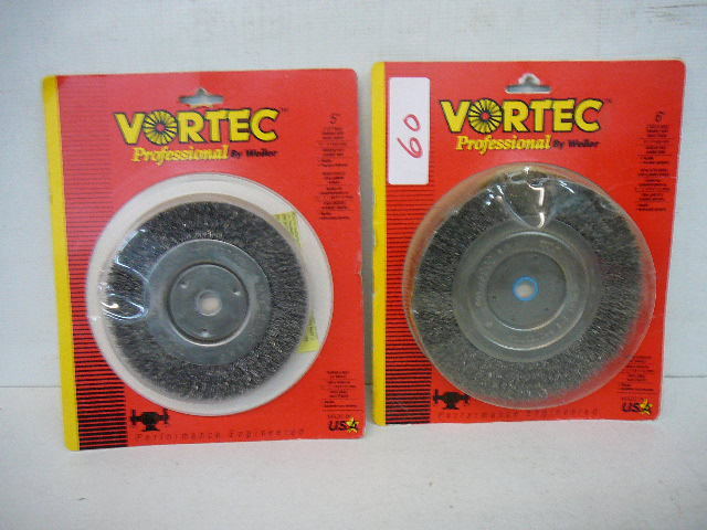 lot 60 image: Crimped Wire Wheel