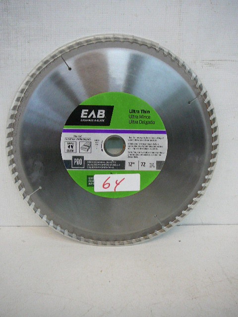 lot 64 image: 12 Woodworking Carbide Saw Blade