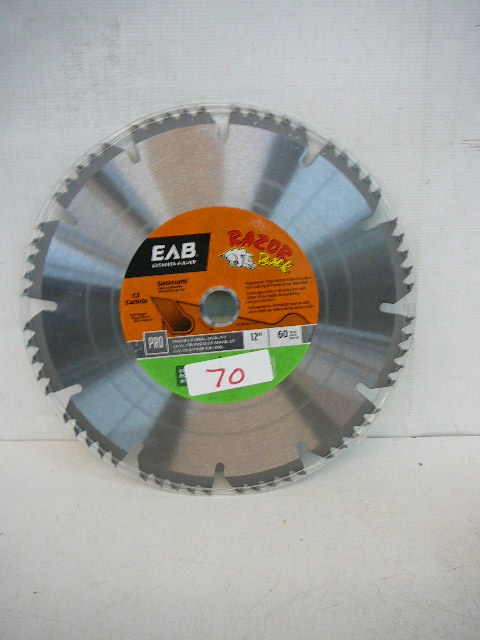 lot 70 image: 12 Woodworking Carbide Saw Blade