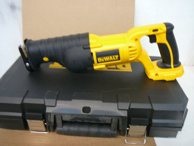 lot 91 image: DeWALT 18v XRP Reciprocating Saw