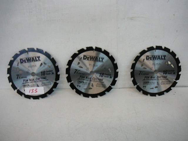 lot 133 image: DeWalt Nail Cutting 7 14 x 18T Blades