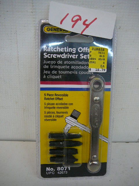 lot 194 image: Ratcheting Off Set Screwdriver Set