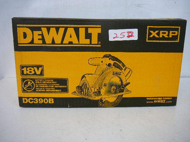 lot 252 image: DeWalt 18 Volt 6 12 Cordless Circular Saw