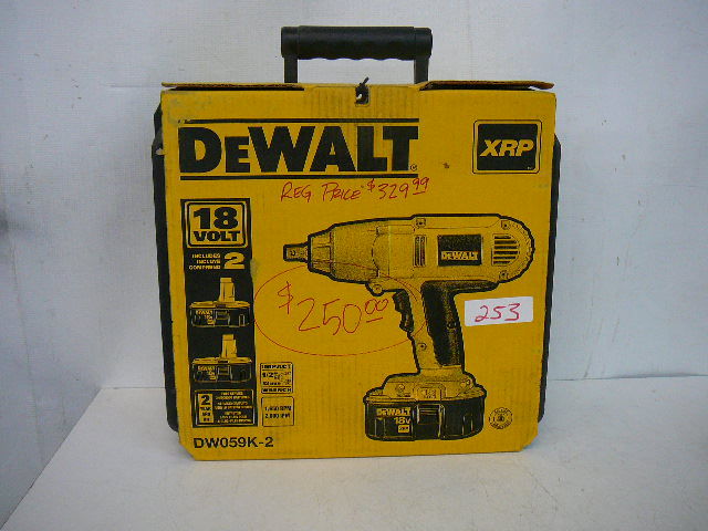 lot 253 image: DeWalt 18 Volt 12 High Torque Impact Wrench Kit