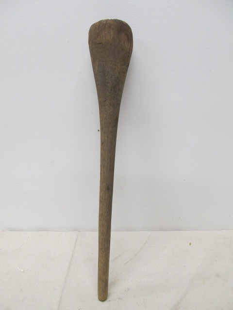lot 106 image: Large Native American War Club