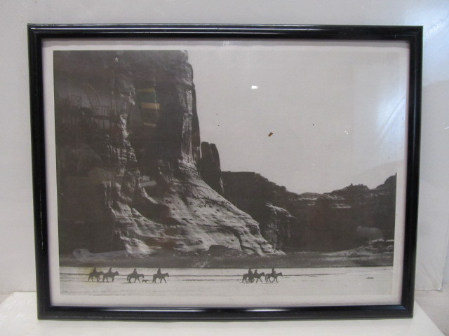 lot 134 image: Large Vintage Western Photo Print - 25 x 18