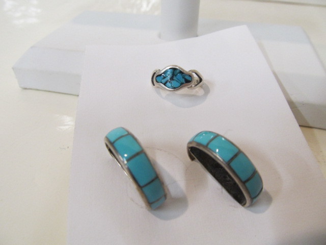 lot 141 image: Sterling Silver Turquoise Ring & Earring Set