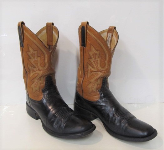 lot 182 image: High End ROD PATRICK Hand Made Mens Leather Cowboy Boots - Size 12B 