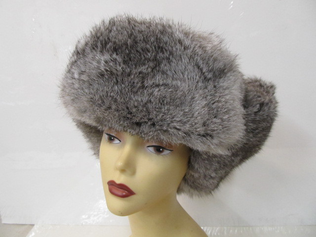 lot 185 image: Rabbit Fur Winter Trappers Hat