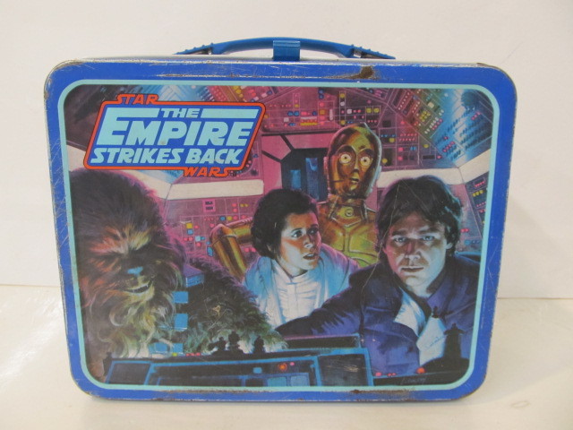 lot 11 image: Vintage Metal STAR WARS Lunch Box wThermos