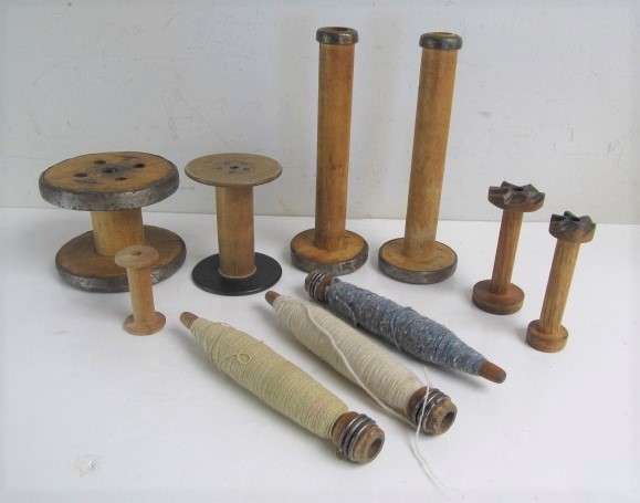 lot 74 image: Antique Primitive Thread Spools etc