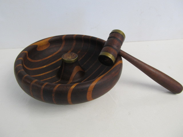 lot 78 image: Vintage Layered Wood Nut Bowl & Hammer